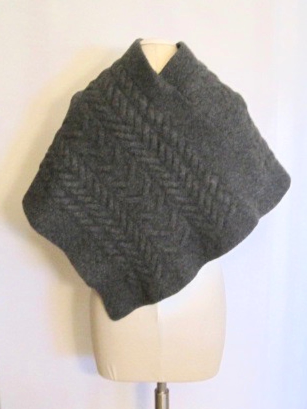 Aran Kids Merino Wool Poncho
